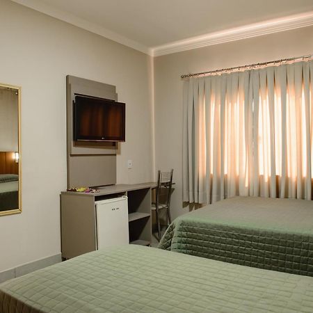 Hotel Trevo Cascavel Eksteriør billede
